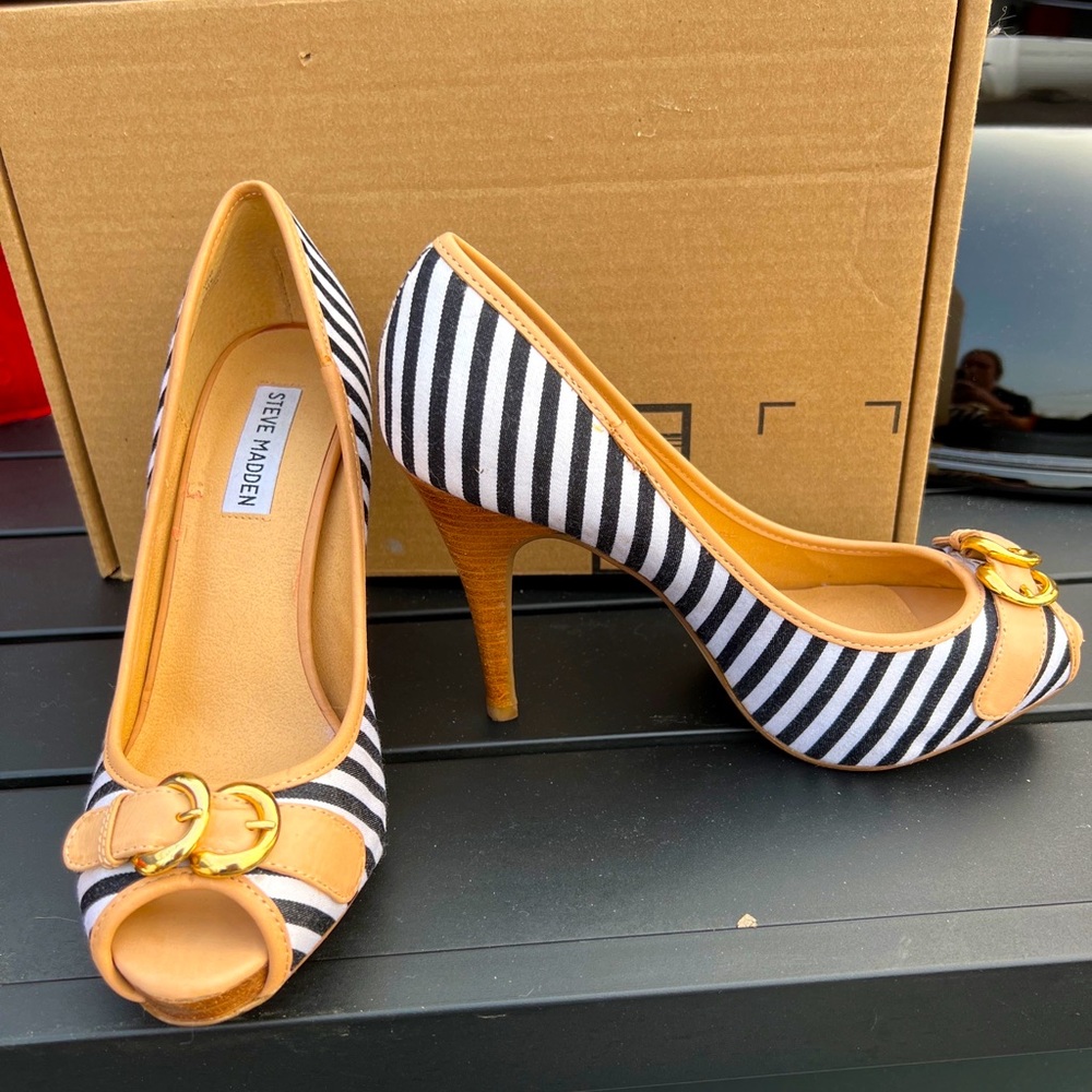 Steve Madden Pumps - blue & white - size 8.5